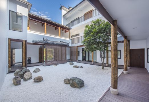 余姚四明山月里民宿外景图