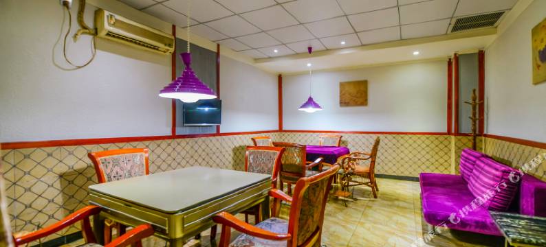 家心怡酒店(重庆大龙山地铁站店)图片