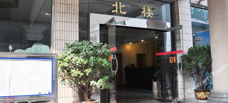 成都西南石油大学宾馆图片