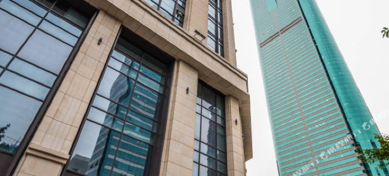 鹏城国际公寓(大剧院地铁站万象城店)图片