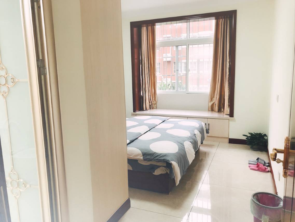 我微笑对你言爱公寓(启明南路分店)