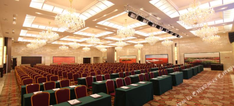 盘锦紫澜门温泉度假城图片