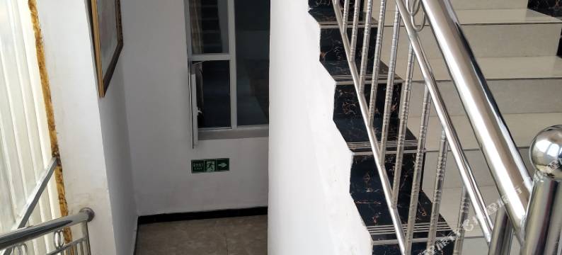 若尔盖唐克避暑山庄图片