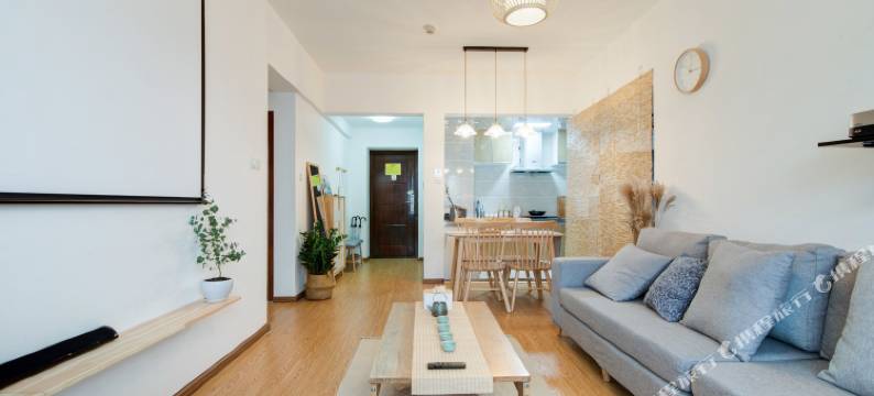 昆明原木旅居简约高颜值民宿图片