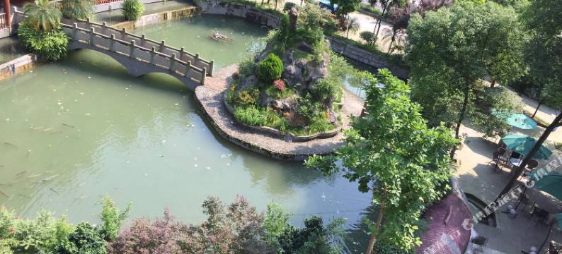 重庆万盛风情白沙洞图片