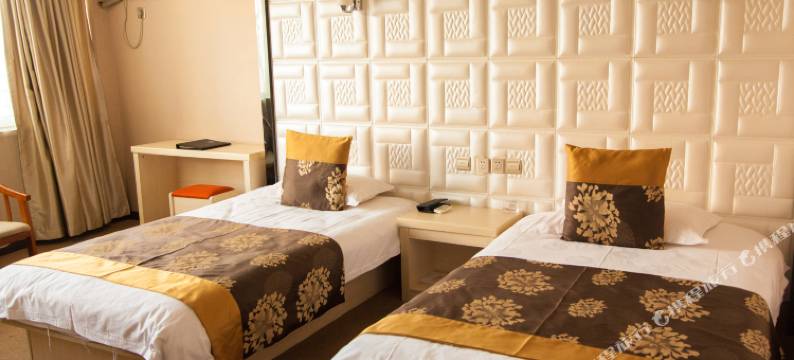 哈密华庭商务酒店图片