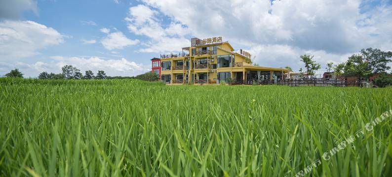 普者黑本千度假酒店(普者黑景区情人桥店)图片