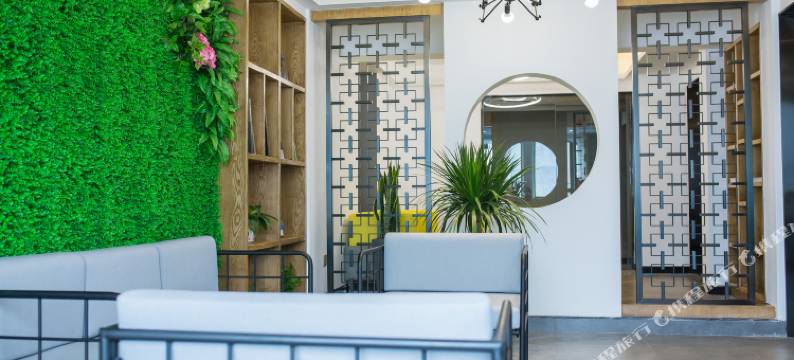 张家界凯成酒店(天门山索道站店)图片