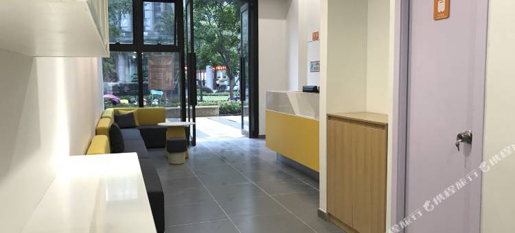 布丁严选酒店(临平地铁站银泰城店)图片