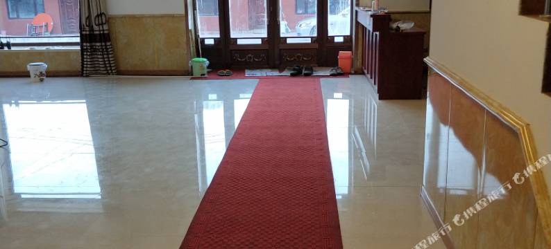 雪谷柳东升驴友驿站图片