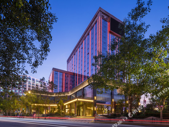 广州总部国际酒店(科学城科学广场暹岗地铁站店)