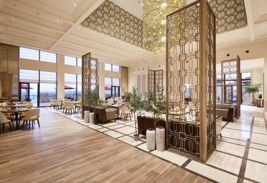 Donghai Xianhucheng Huanglong HotelHotel Overview