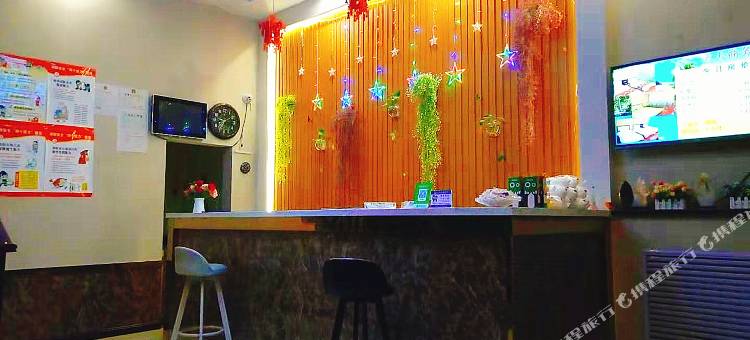 天天商务宾馆(嘉峪关镜铁小吃城店)图片