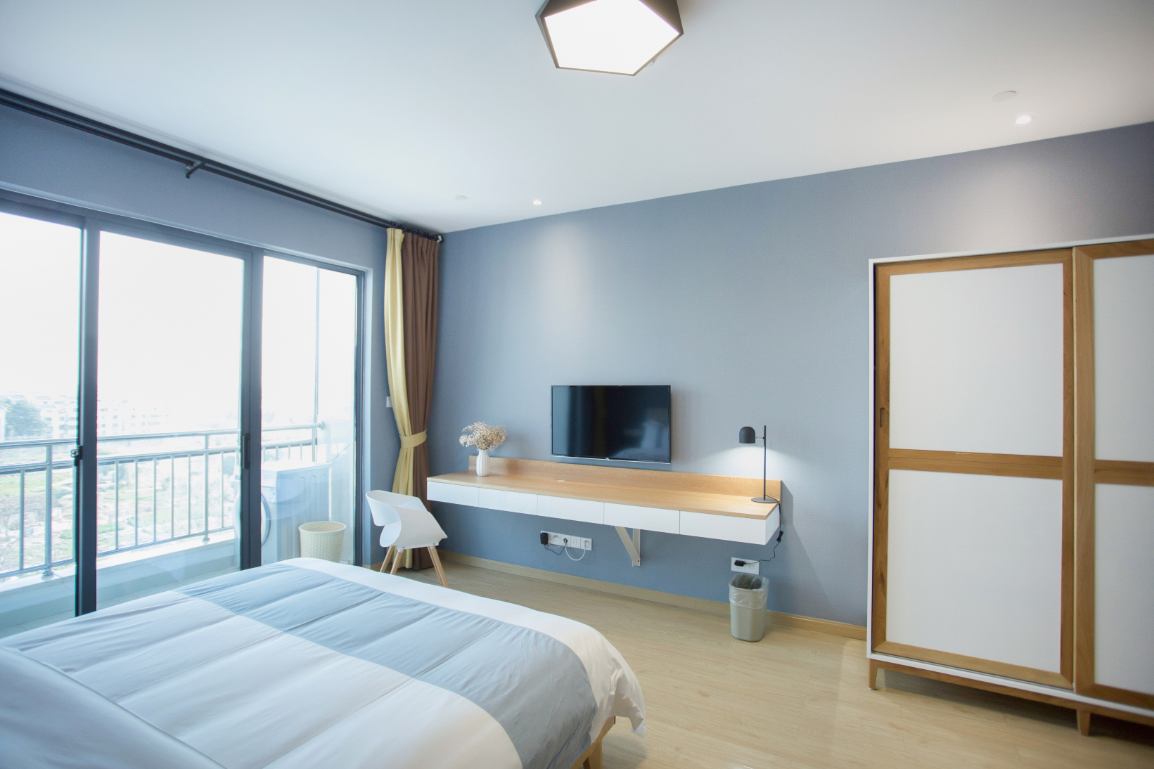 Hui Serviced Apartment (Suzhou Xiangcheng Huangdai) Hotel Overview