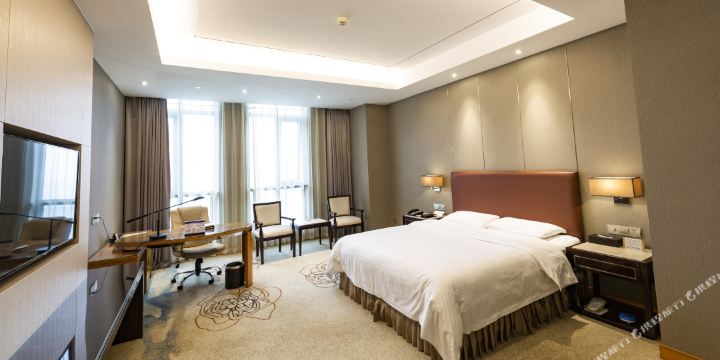 瑞安瑞立内滩酒店