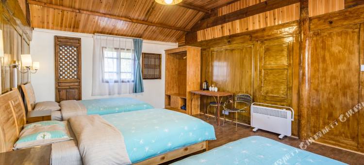 玉龙丽人国特色纳西庭院图片