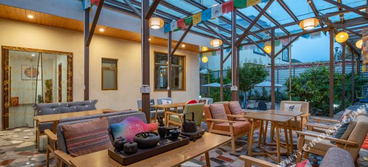 林芝古吉木客栈图片