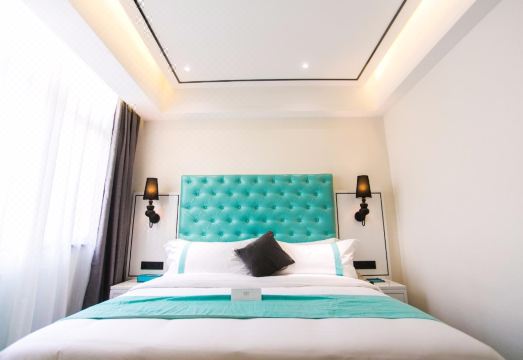 Xana Hotelle (Xi'an Bell Tower YongNingmen Subway Station Store) Hotel Overview