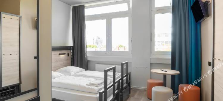 法兰克福加鲁斯维亚特尔A&O经济型连锁酒店(a&o Frankfurt Galluswarte)图片