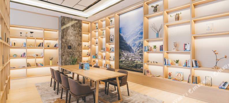 贵阳世纪城茶园地铁站亚朵酒店图片