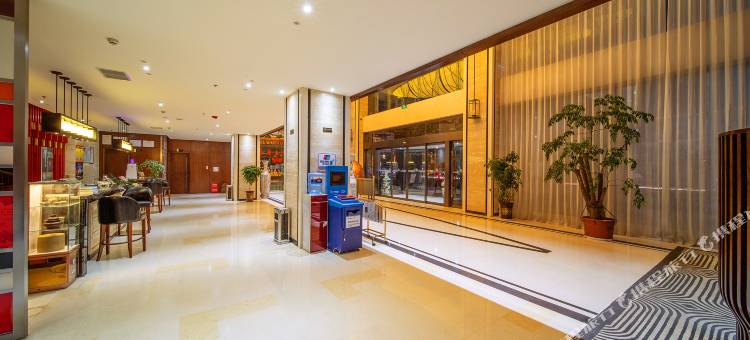 月光国际大酒店(香格里拉松赞林景区店)图片