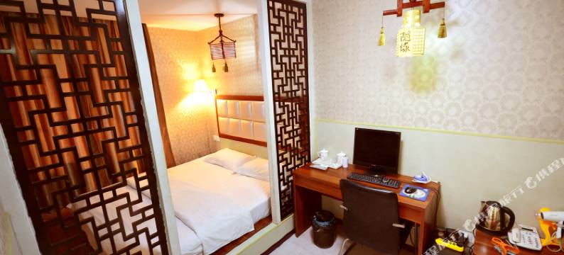 武汉简爱情侣主题公寓图片