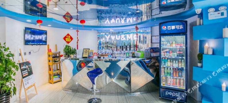 昆明佑咪艺术酒店(北京路穿心鼓楼地铁站店)图片