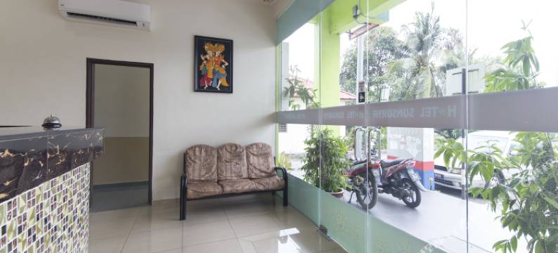 森萨亚酒店(Hotel Sunsurya)图片