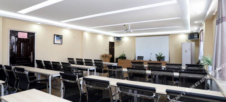 如家睿柏·云酒店(延安百米大道永盛路店)图片