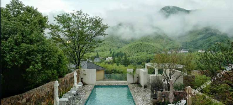 莫干·听山酒店图片