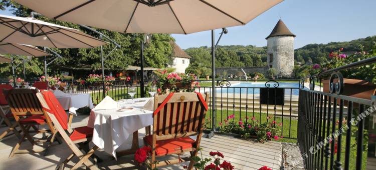 法国莎波城堡(Château Chapeau Cornu)图片