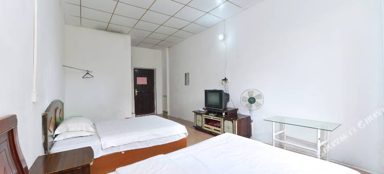 钦州中东招待所(东风市场第一中学店)图片