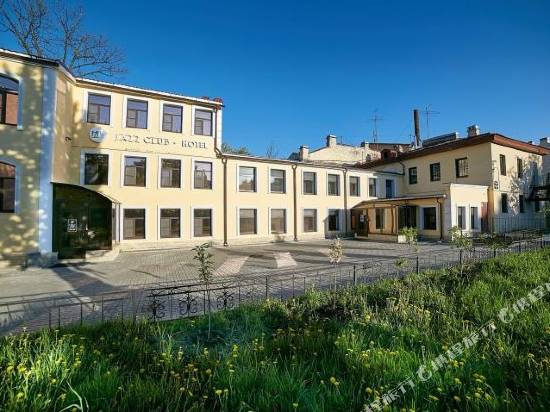 聖彼得堡爵士俱樂部迷你酒店