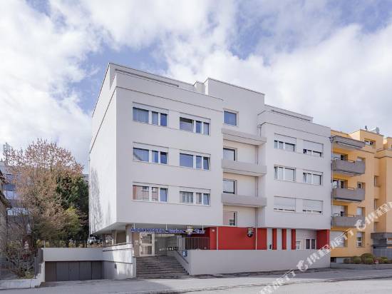 歐瑞康區瑞士之星公寓