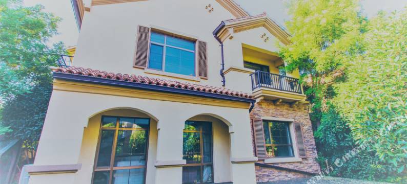 青岛张欣轰趴别墅图片