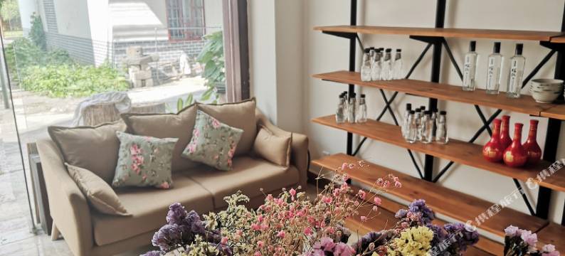 巴马三生三舍主题客栈图片