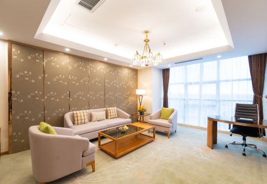 Runxi Hotel Hotel Overview