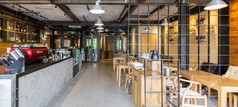 联合庭院青年酒店(大连火车站东关街历史文化街区店)图片