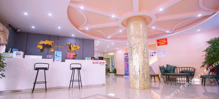 骏怡精选酒店(长沙岳麓山溁湾镇地铁站店)图片