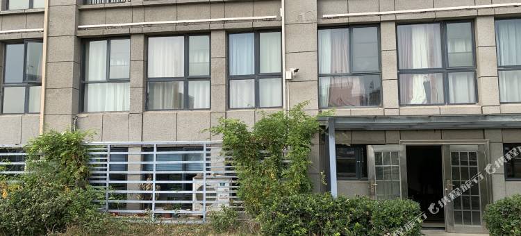 华坤城市酒店(王家湾地铁站武汉市建设学校店)图片