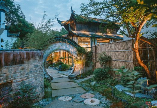 UPCLOUD·SHEDEMOYUN VILLAHotel Overview