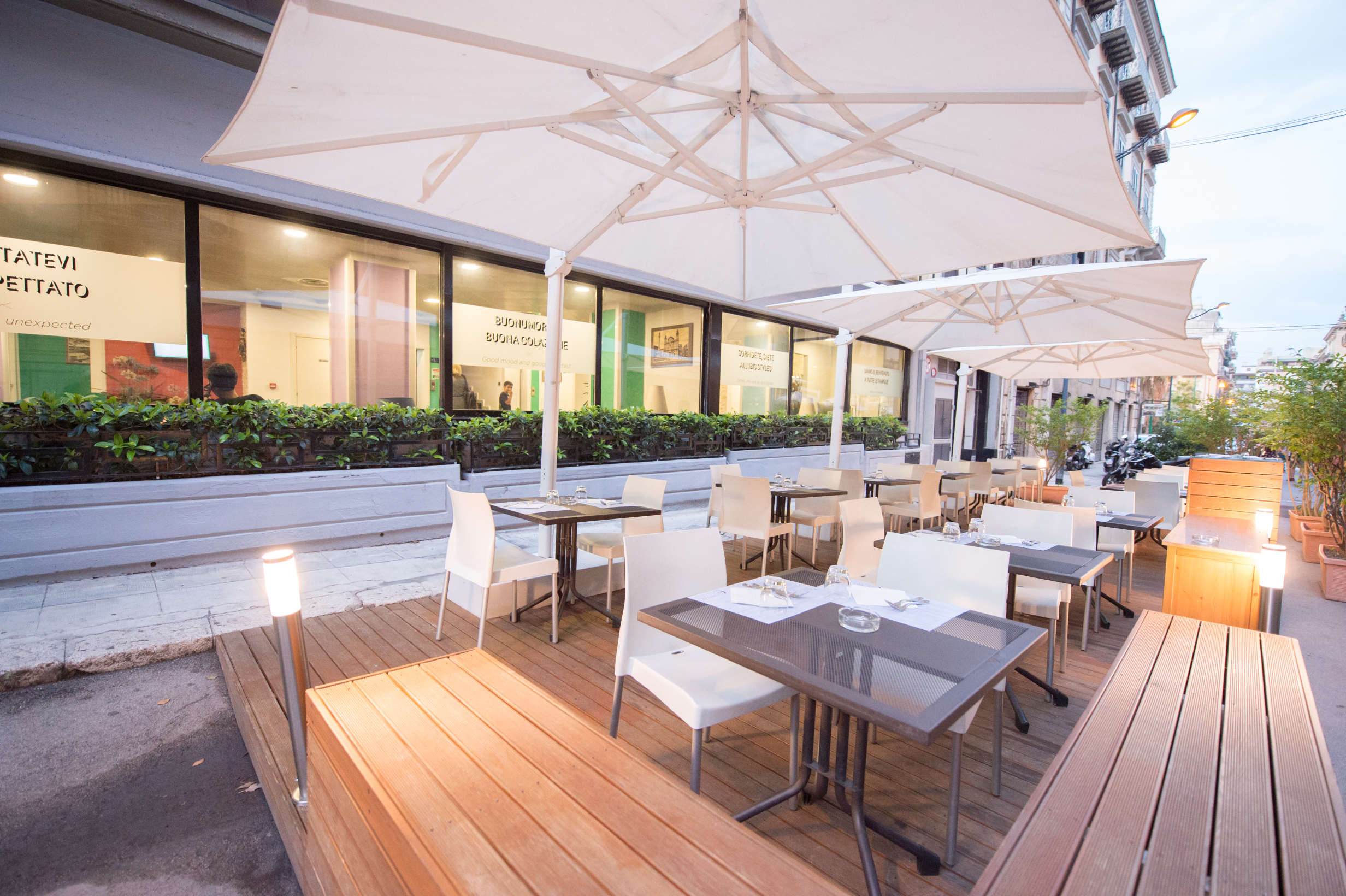 Ibis Styles Palermo CristalOver view