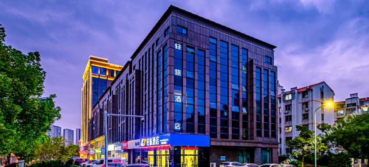 轻旅酒店(嘉兴学院店)图片