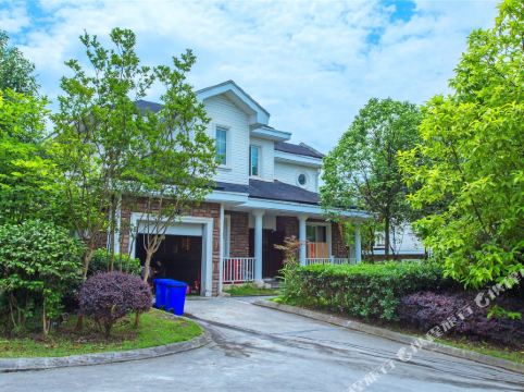 成都皇家一号城堡度假别墅(金雁路分店)    分(暂无点评) 688起距离13