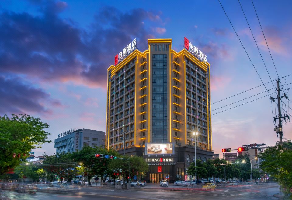 怡程酒店(北海海底世界店)外景图