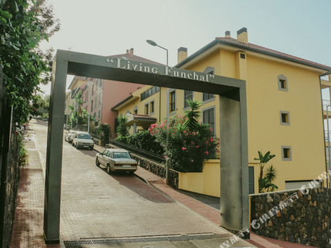 圣塔露易莎丰沙尔景观酒店