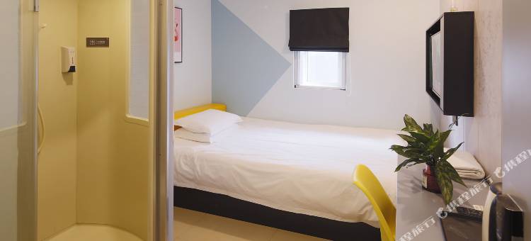 易佰良品酒店(上海西藏北路地铁站店)图片