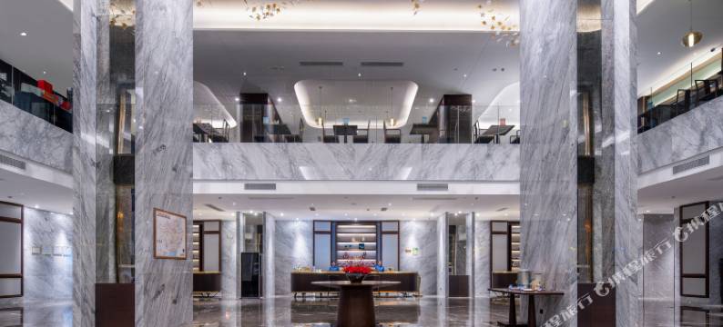 天龙湾曼悦酒店(德保商业中心店)图片