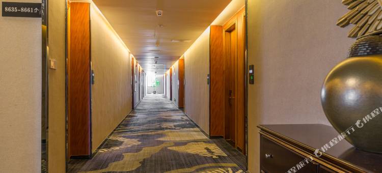 西雅图酒店(广州琶洲东圃客运站店)图片