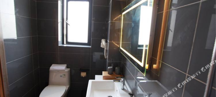 锐思特逸致酒店(成都宽窄巷子蜀汉路东地铁站店)图片